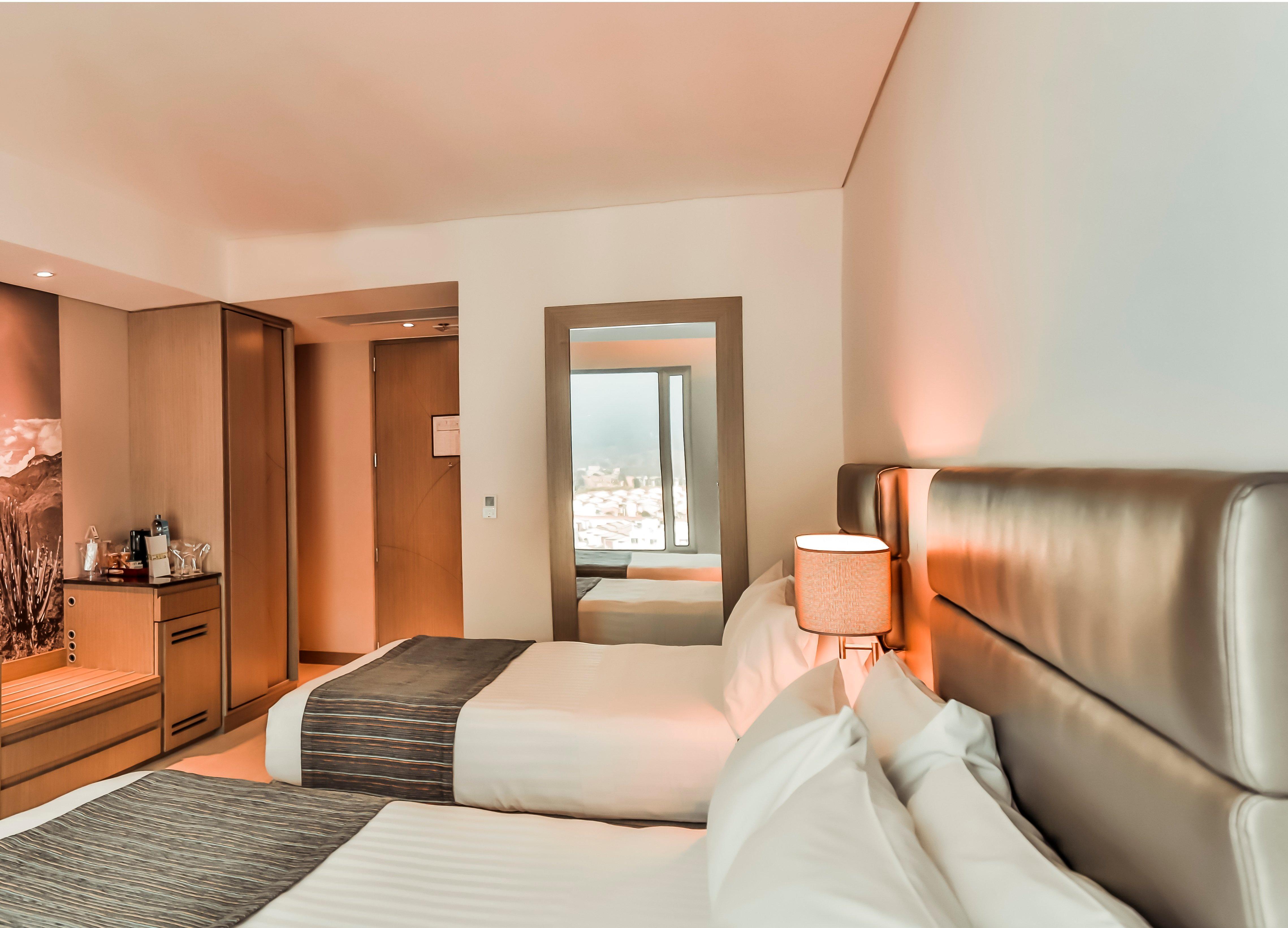 Holiday Inn Bucaramanga Cacique By Ihg Eksteriør bilde A room at the hotel