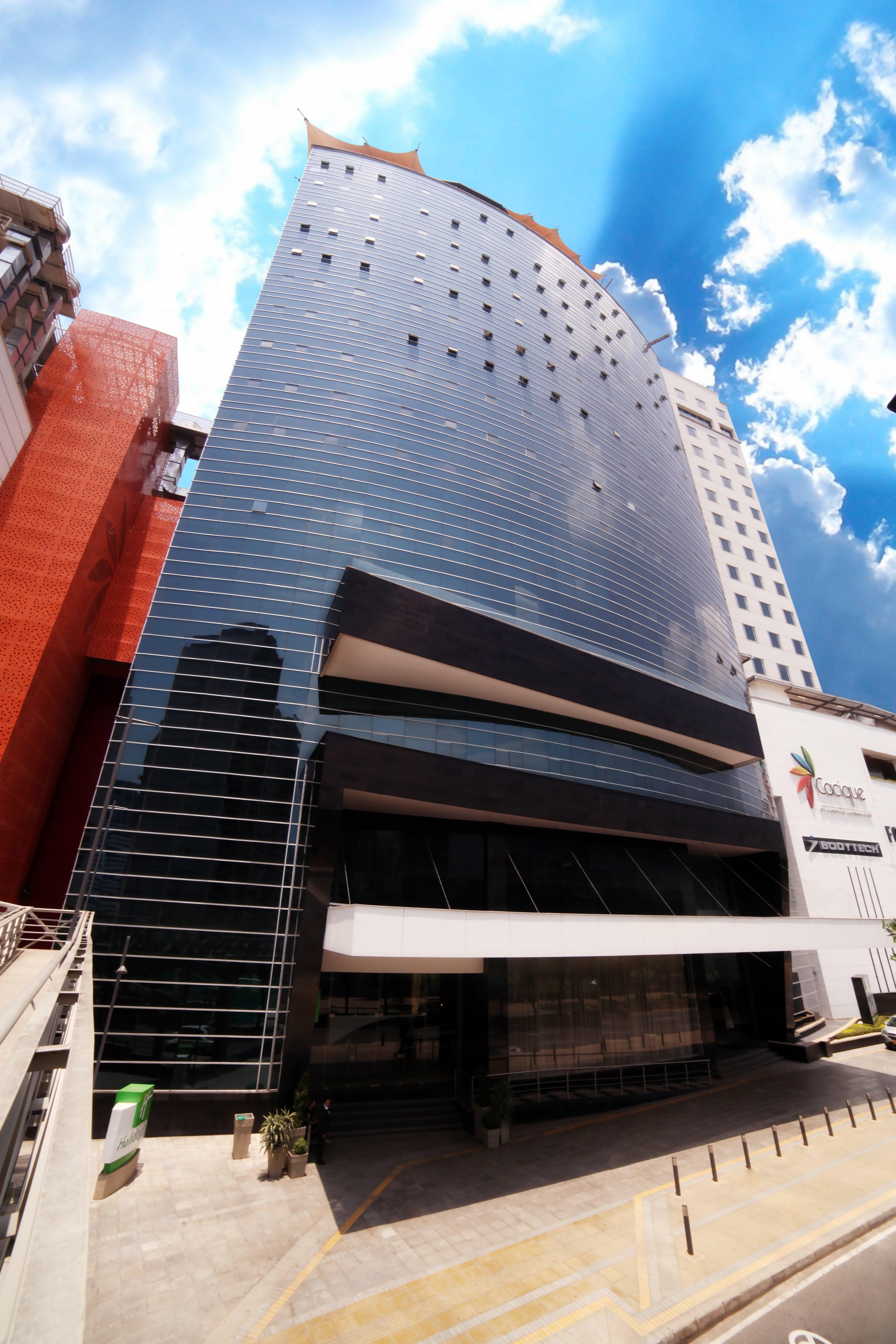 Holiday Inn Bucaramanga Cacique By Ihg Eksteriør bilde The building of the university's library
